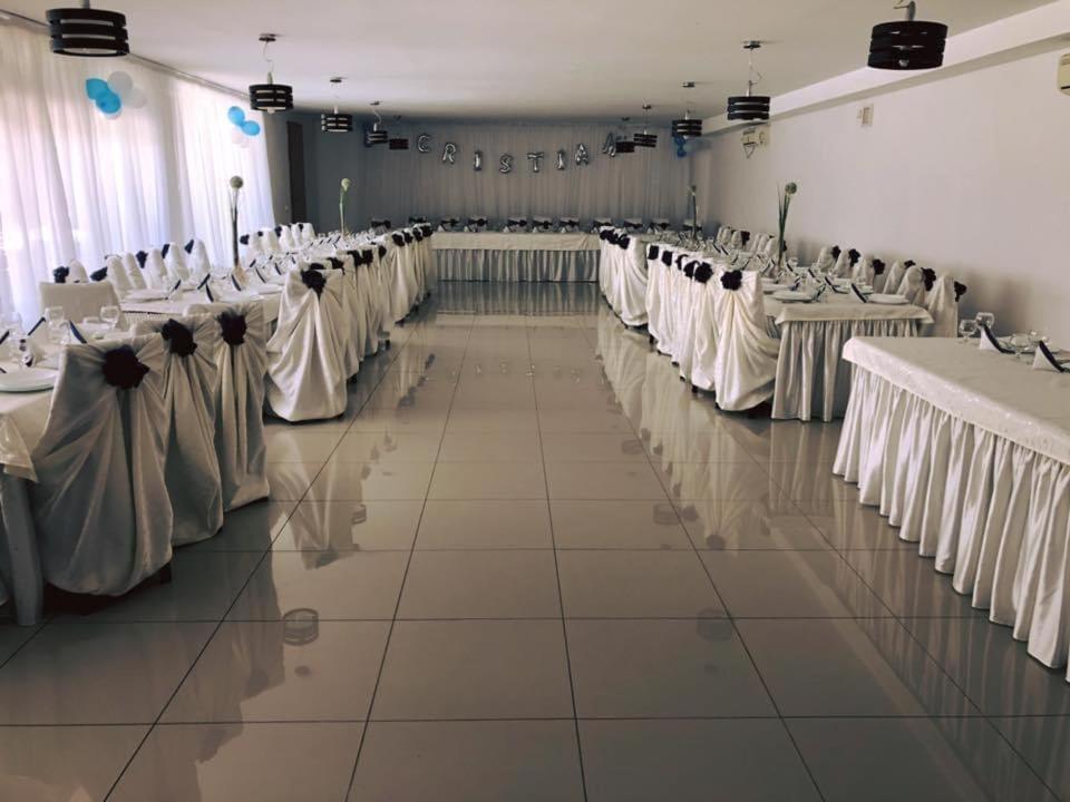 Pensiunea Deian-Clisura Dunarii Moldova Noua Extérieur photo