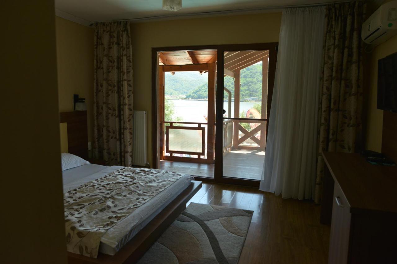 Pensiunea Deian-Clisura Dunarii Moldova Noua Extérieur photo