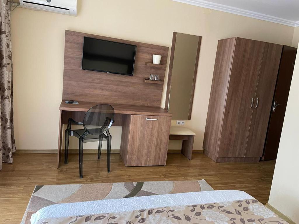 Hotel Pensiunea Deian-Clisura Dunarii à Moldova Noua Extérieur photo