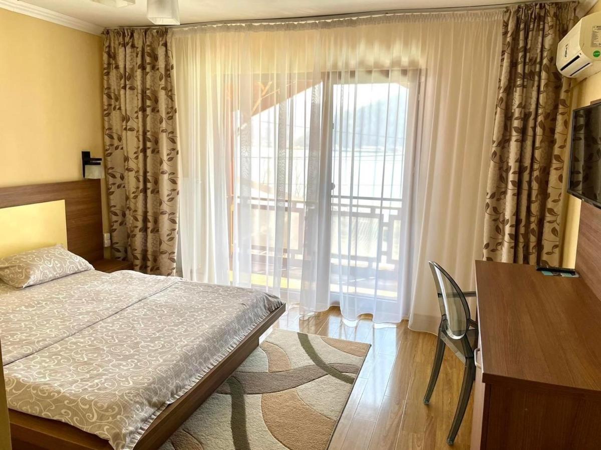 Pensiunea Deian-Clisura Dunarii Moldova Noua Extérieur photo